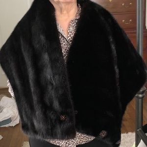 Hattie Carnegie Black Glama Mink Full Size Wrap